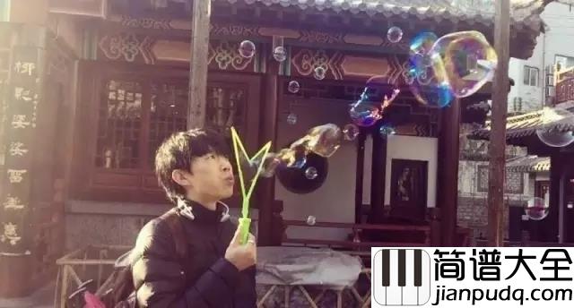 梦中的哈德森吉他谱_赵雷_你最爱的白色__听那是我为你戴上戒指的喝彩